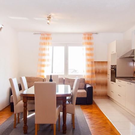 Nadalina Apartment Kaštel Stari Exteriör bild