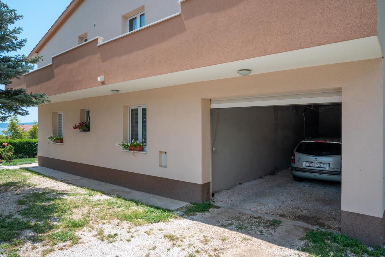 Nadalina Apartment Kaštel Stari Exteriör bild
