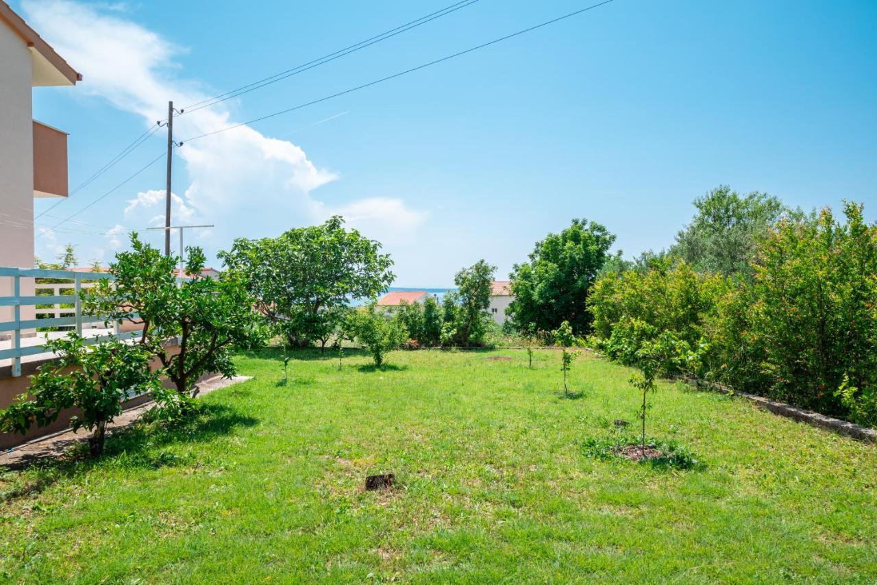 Nadalina Apartment Kaštel Stari Exteriör bild