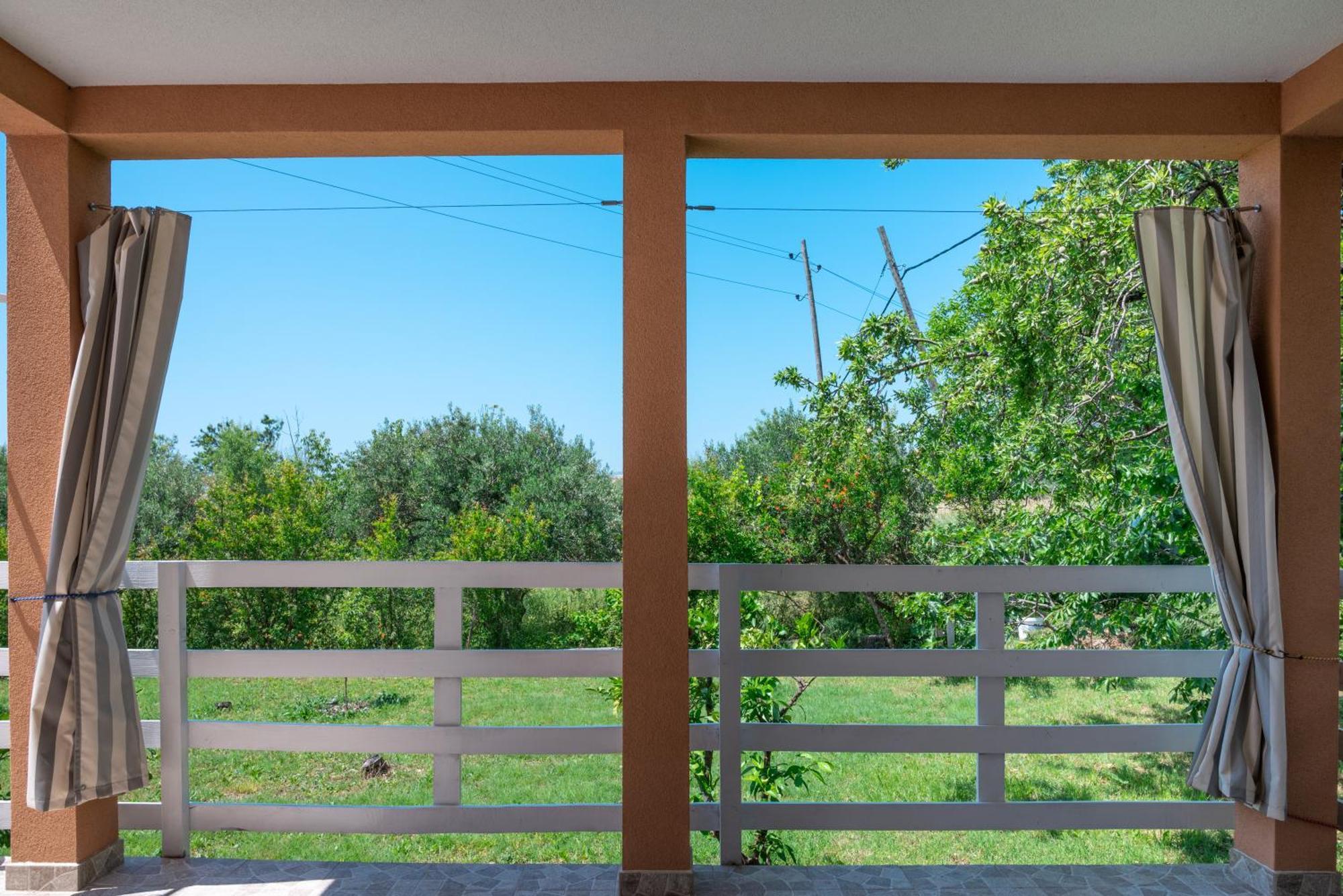 Nadalina Apartment Kaštel Stari Exteriör bild