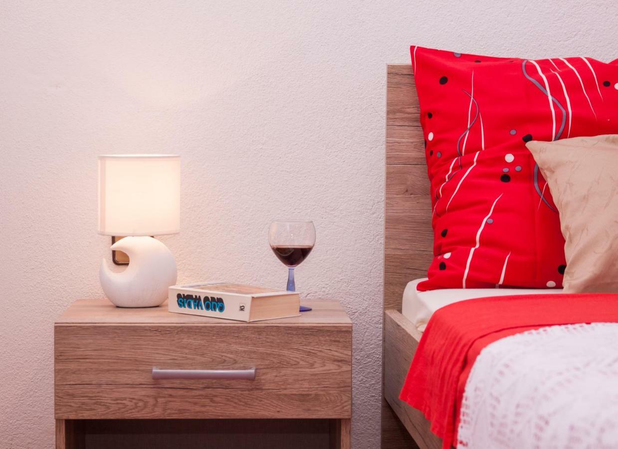 Nadalina Apartment Kaštel Stari Exteriör bild