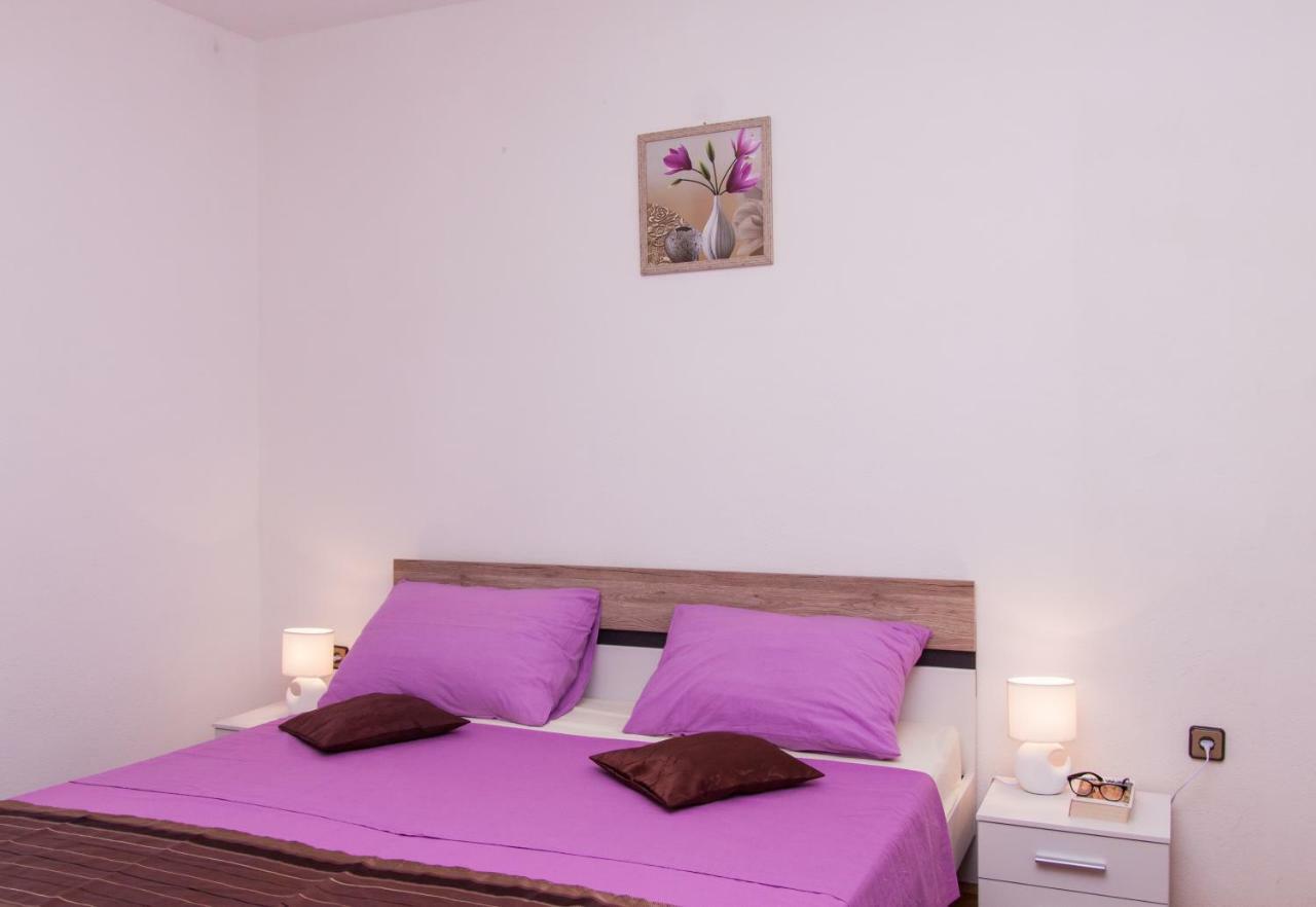Nadalina Apartment Kaštel Stari Exteriör bild