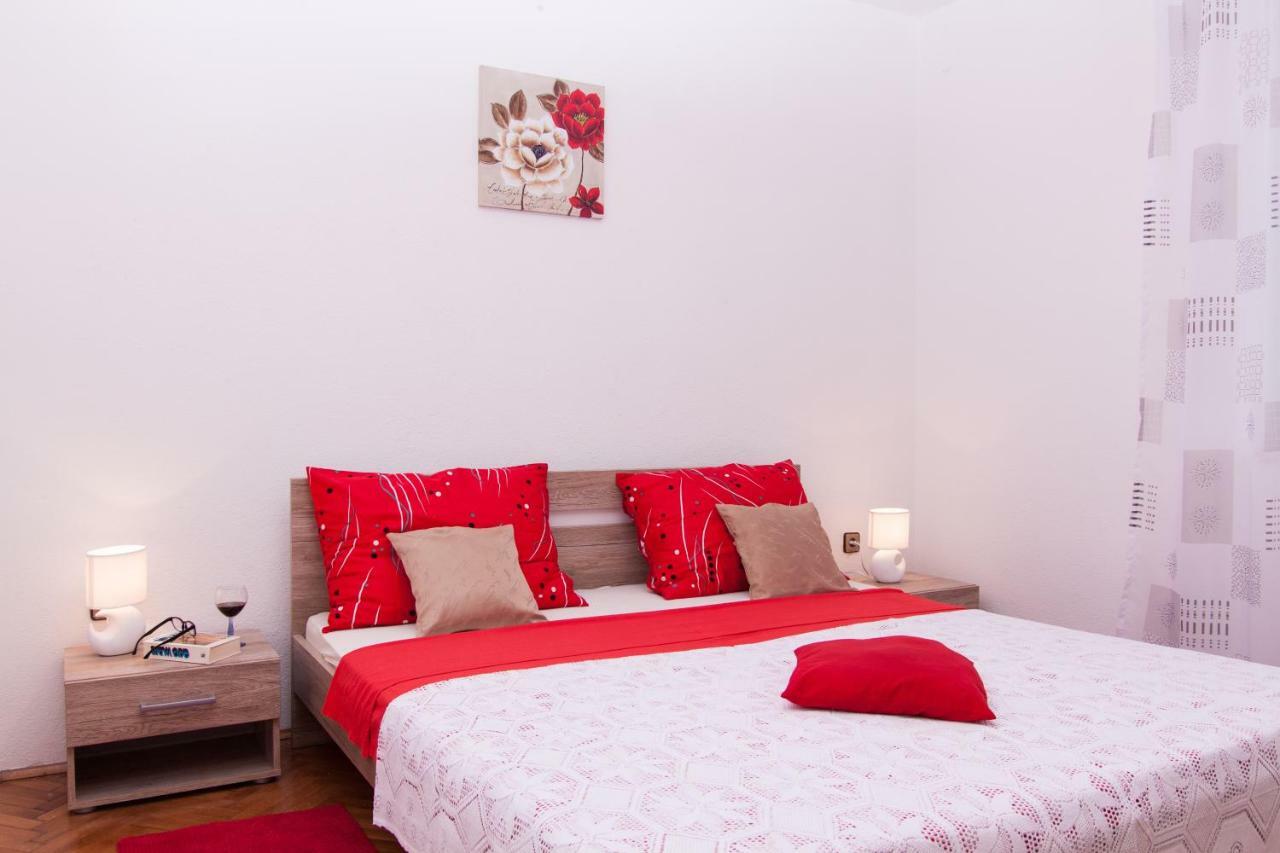 Nadalina Apartment Kaštel Stari Exteriör bild
